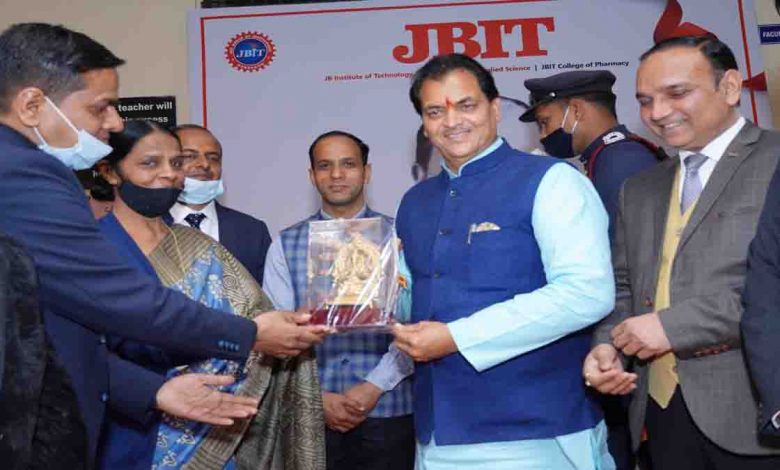 JBIT holds free health camp