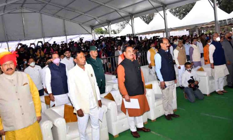 CM Tirath Singh Rawat’s team