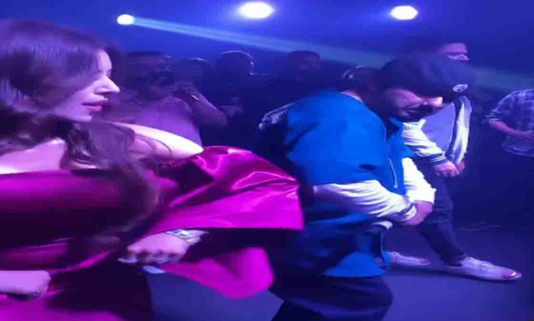urvashi-rautela-performs--striptease---shares-video
