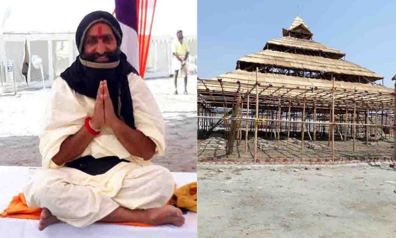 Balak Yogeshwar Das in Kumbh