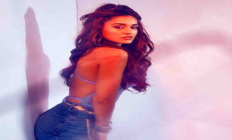 Disha Patani posts about her 'mood'