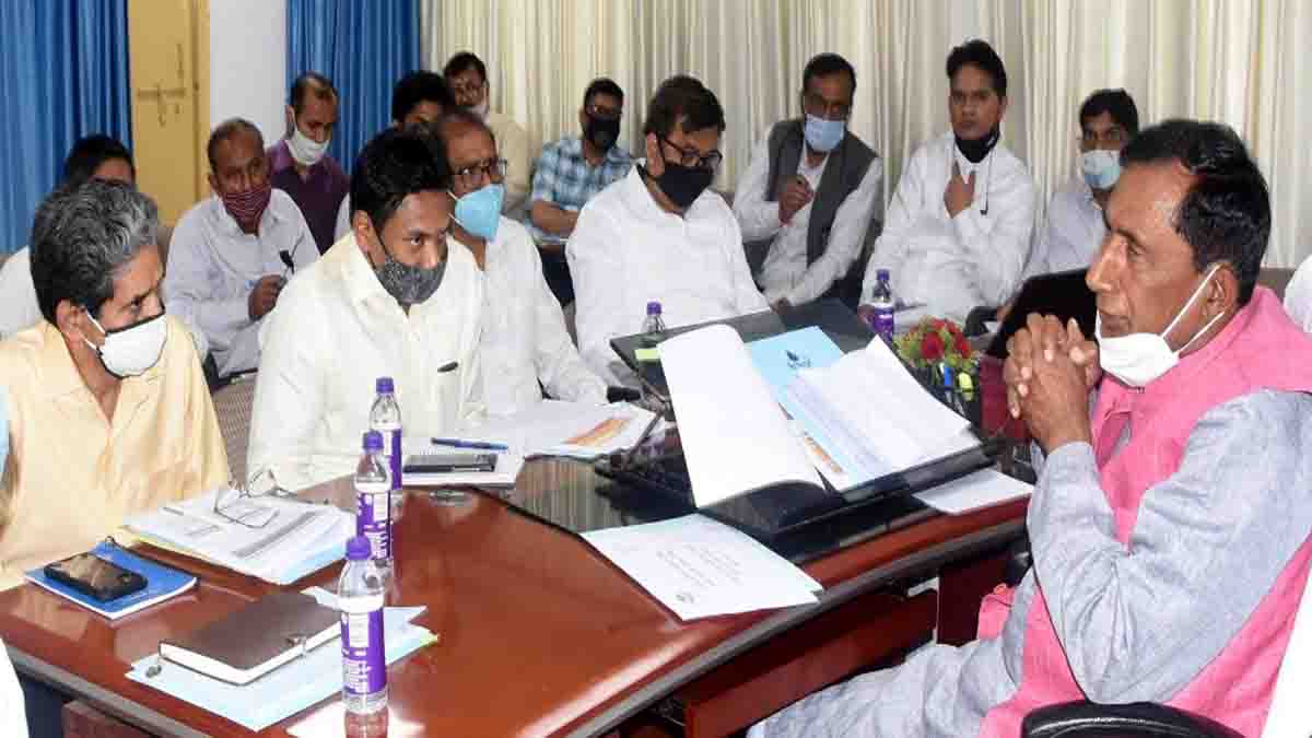 Minister says no to more than one scheme in one village