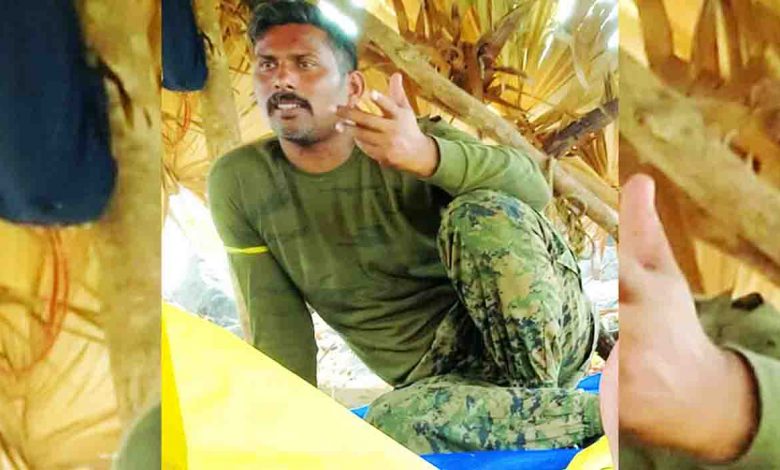 maoists-post-photo-of-captive-cobra-jawan---ask-for-interlocutors