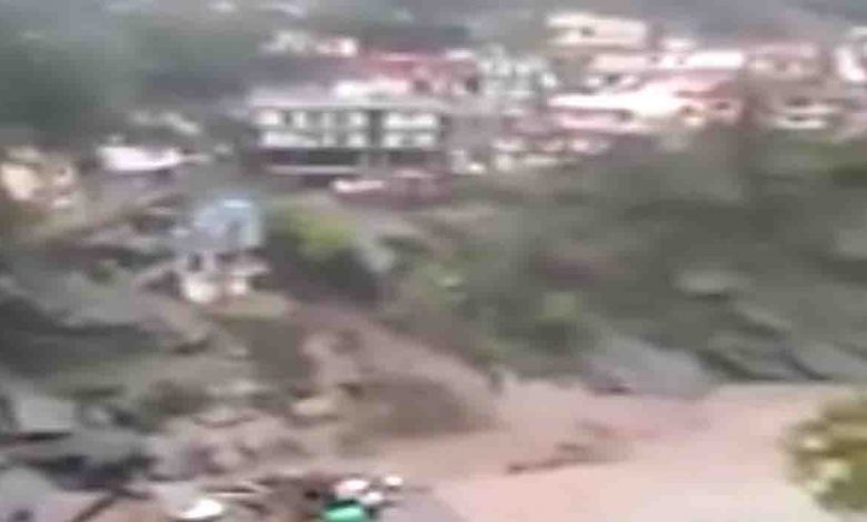Buildings damaged by cloudburst at Devprayag