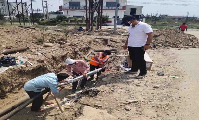 Undergrounding of power cable to O2 plant