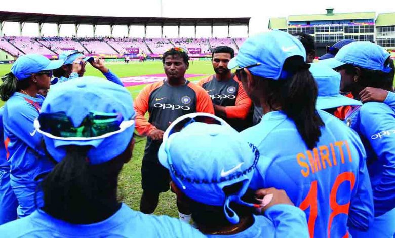 powar-returns-as-india-women-coach