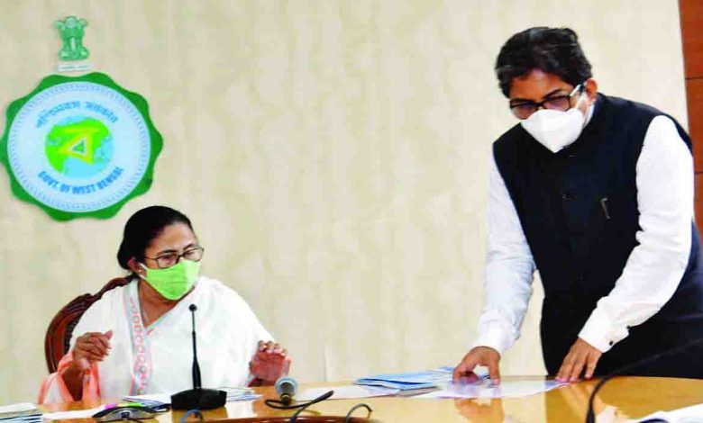 mamata-bowls-modi-a-googly--appoints-cs-her-chief-adviser