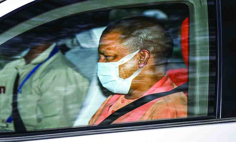 yogi-meets-shah--to-seek-pm---s-blessings
