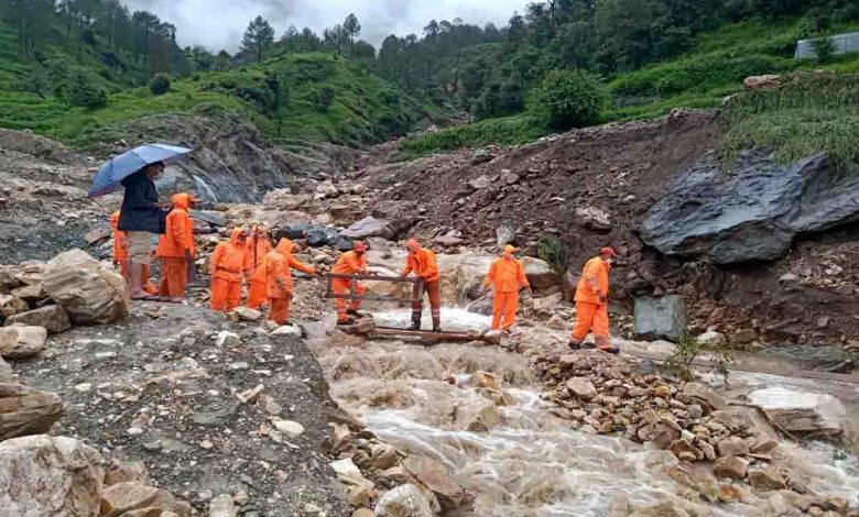 downpour in Utatarkashi villages
