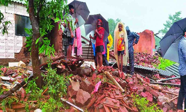 maha-heaviest-ever-rain-in-four-decades