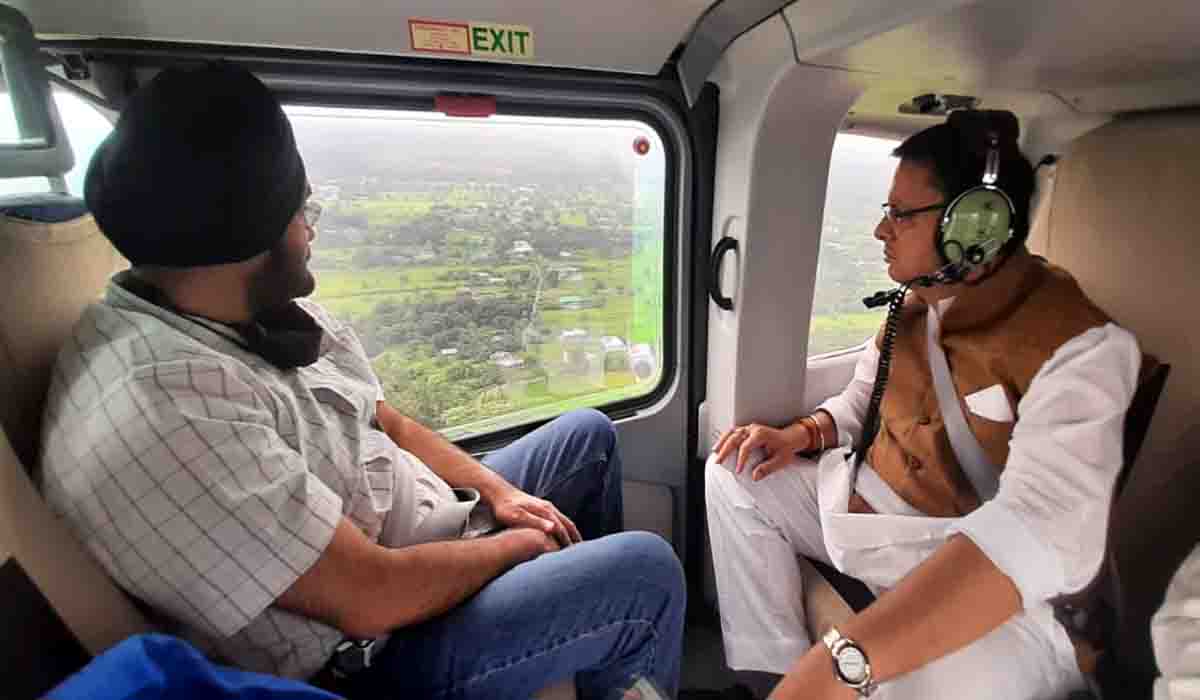 CM conducts aerial survey of disaster affected areas.jpeg