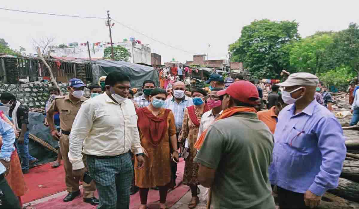 DM orders rehabilitation of 90 families in Rishikesh