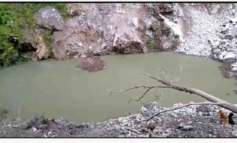 Lake formed at Bharadigad poses danger to villages