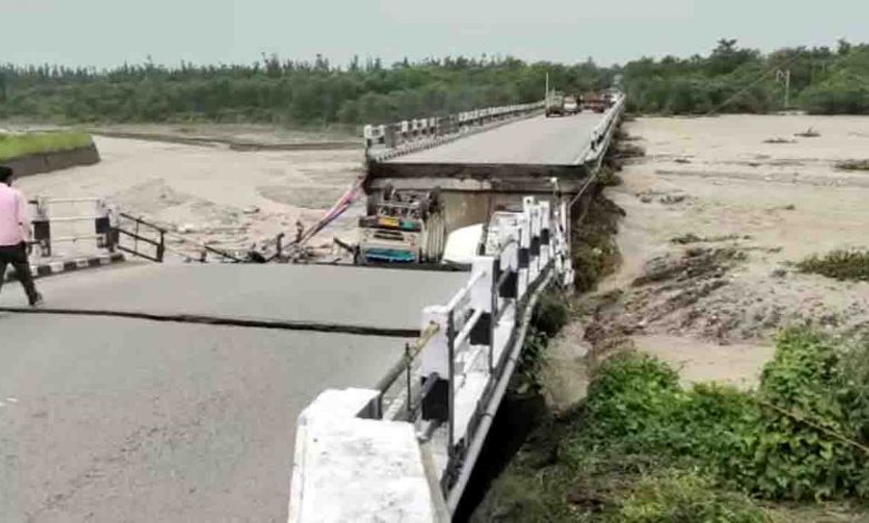 Ranipokhri bridge breaks on Doon-Rishikesh highway