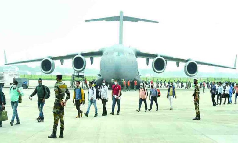 india-flies-392-more-to-freedom