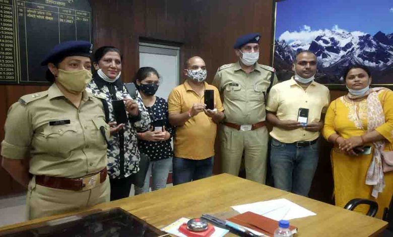Doon police recover 200 mobile phones worth Rs 30 lakh