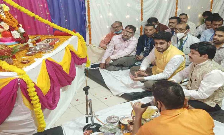 Lord Ganesh reaches Motherhood University