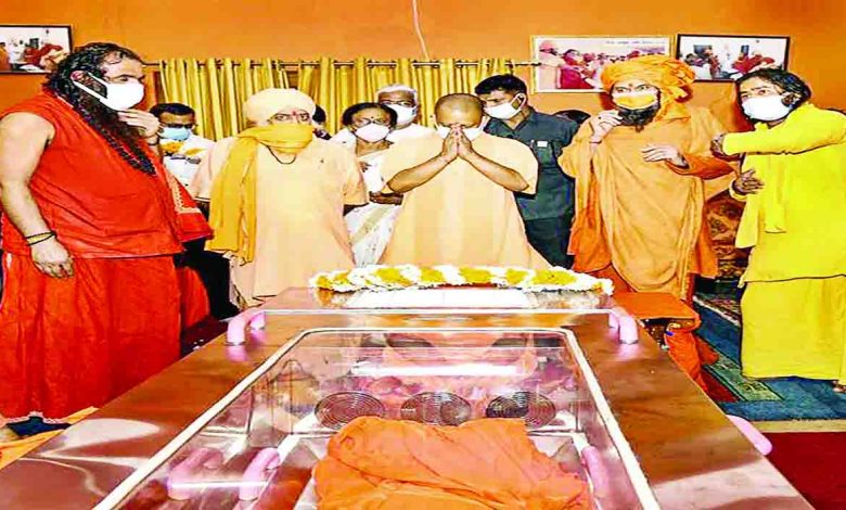 Mahant-Narendra-Giri-sdeath-still-a-mystery