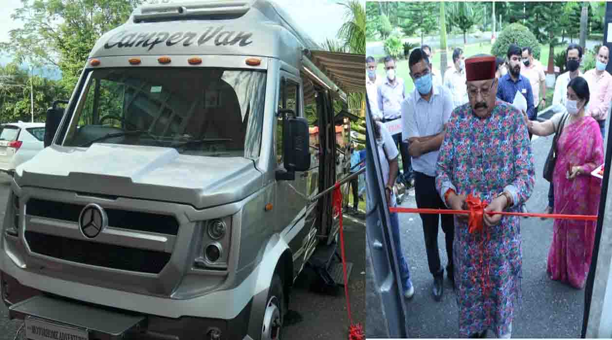 Maharaj inaugurates luxury vehicle for tourists