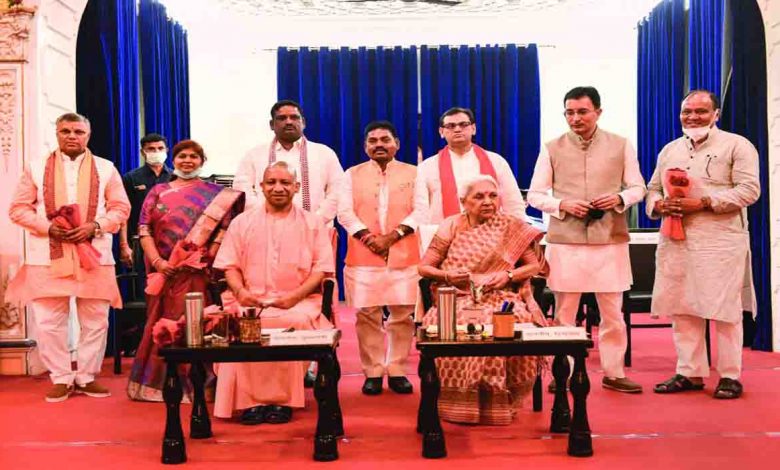 yogi-balances-caste-equation-in-cabinet