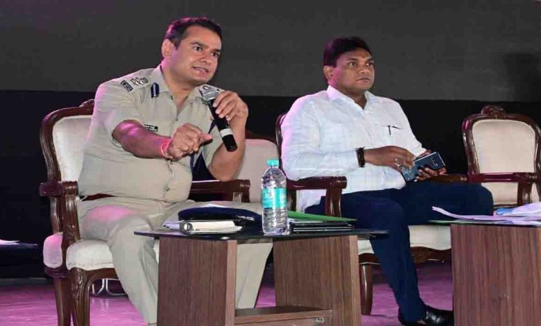 Police teams briefed ahead of PM's visit