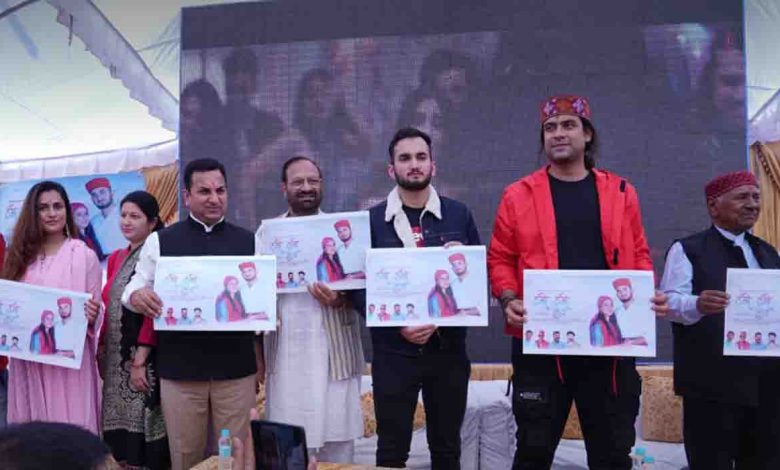 Negi & Jubin release Abhinav's solo Pahadi song