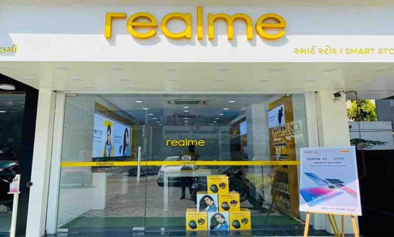 realme-reaches-200-exclusive-stores