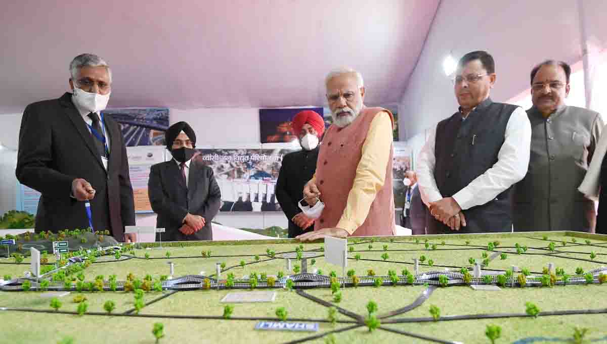 Modi launches multi-crore projects, sets poll agenda in U’khand.jpeg