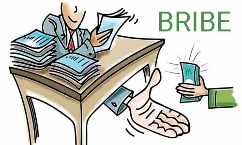 Businessman accuses Roorkee mayor of seeking bribe