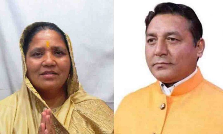 BJP Munni, Om Gopal turn rebellious