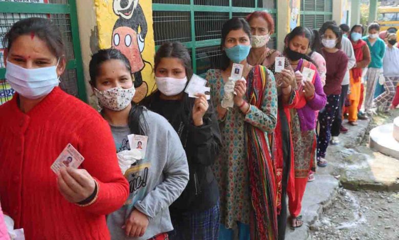 Experience of women voters varies in Sakhi booths
