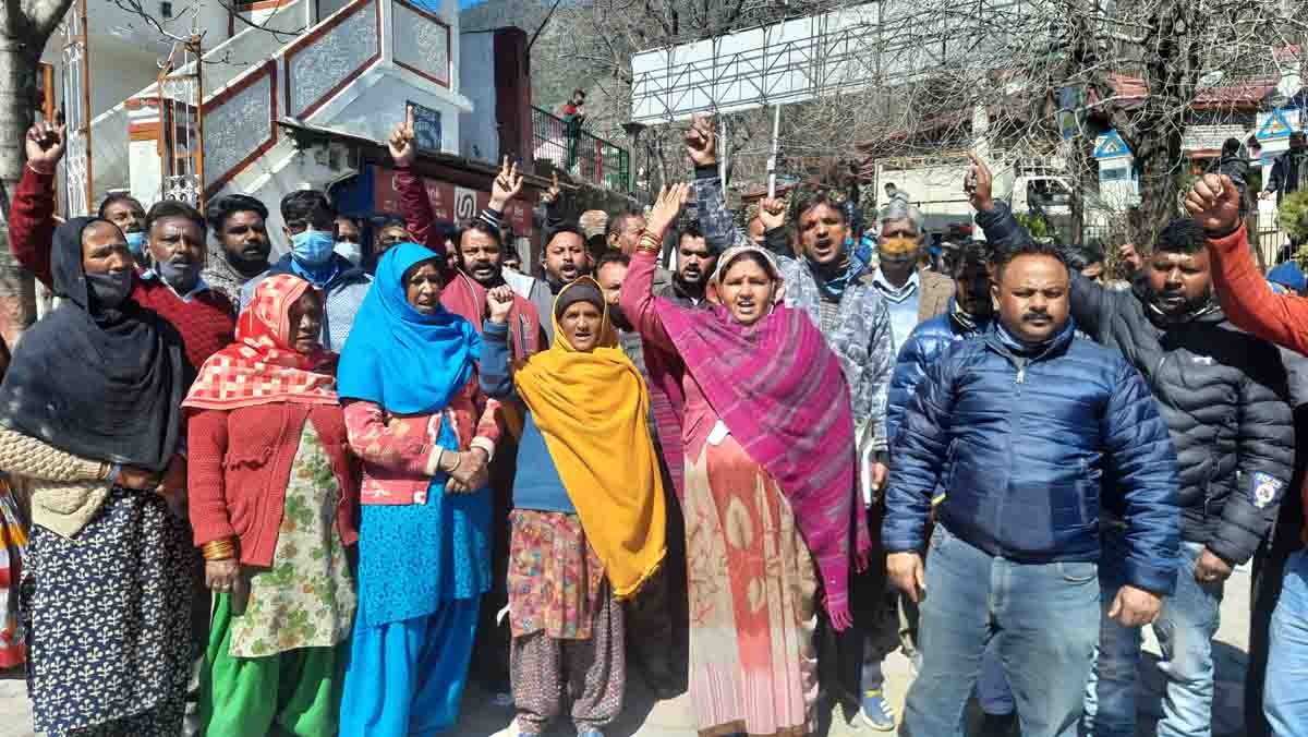 Sanitation workers boycott work in Nainital demanding pending salaries
