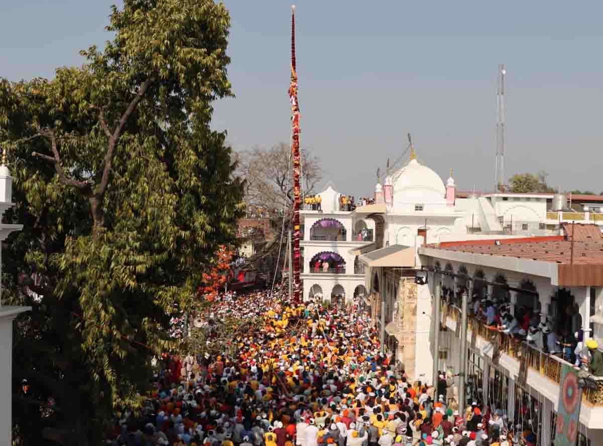 Jhanda Mela begins with raising of new flag pole in Doon