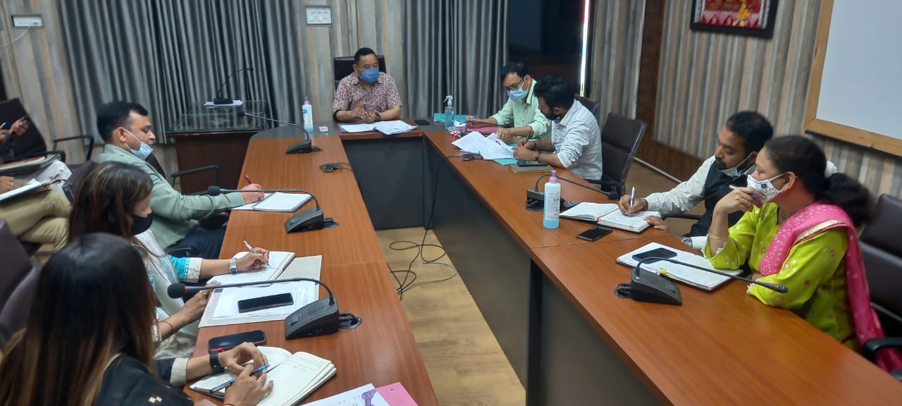 Nainital DM directs officials to work to make the district plastic-free