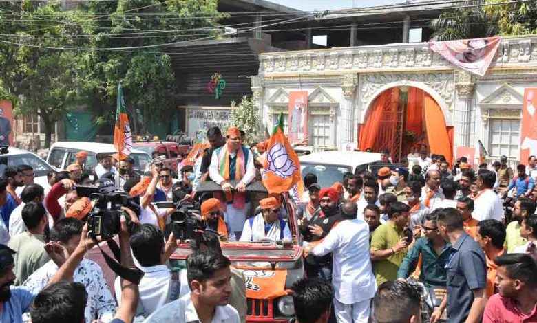 BJP celebrates foundation day in a grand manner