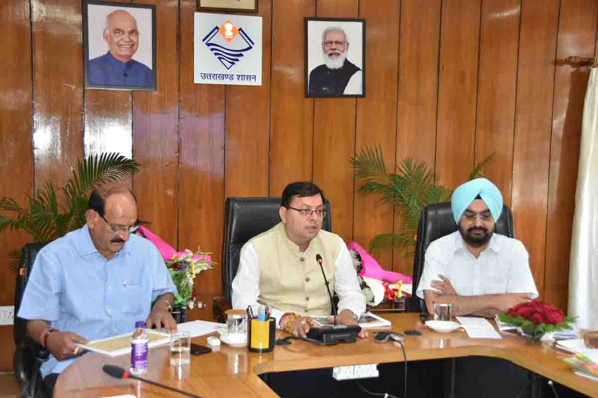 CM asks forest dept to set up task force on attack of wild animals