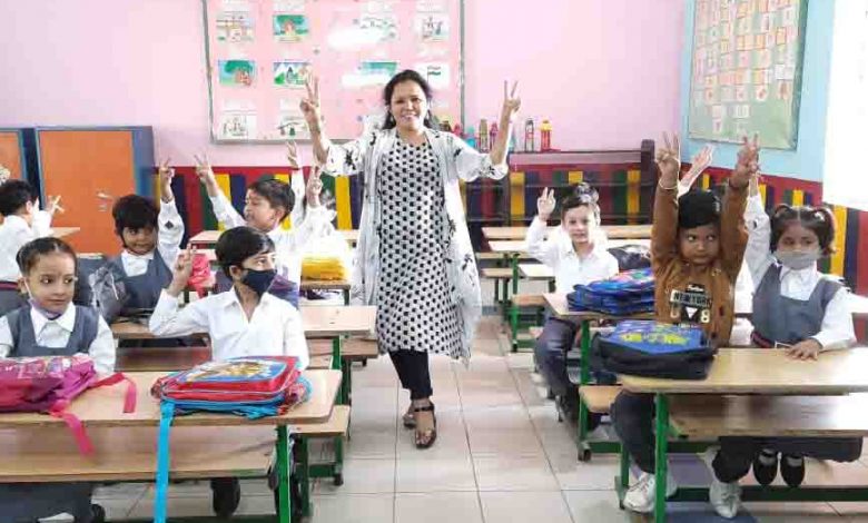 Kindergarten students return to school after two years