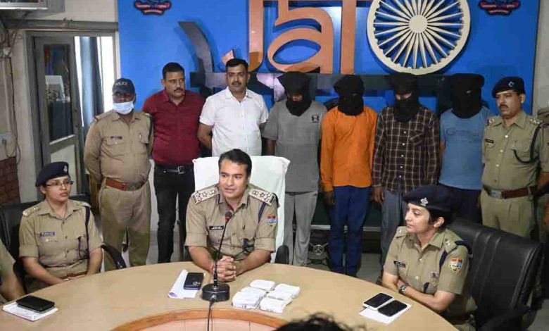 Four accused nabbed for six chain snatchings in Doon