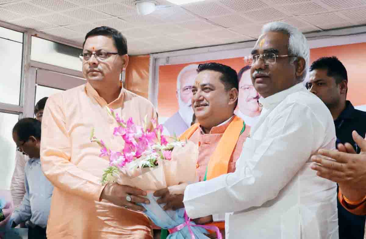 AAP’s ex-State president Deepak Bali joins BJP