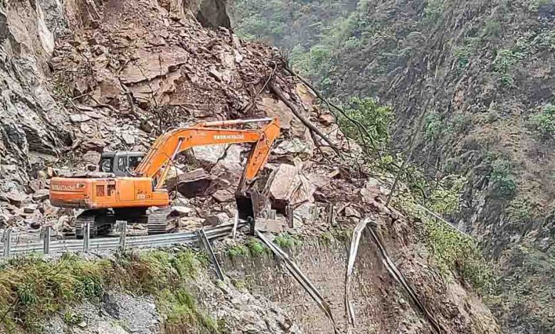 Debris cleared, Badrinath highway reopened