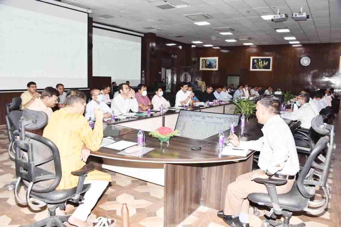 Minister directs officials to improve sanitation across State
