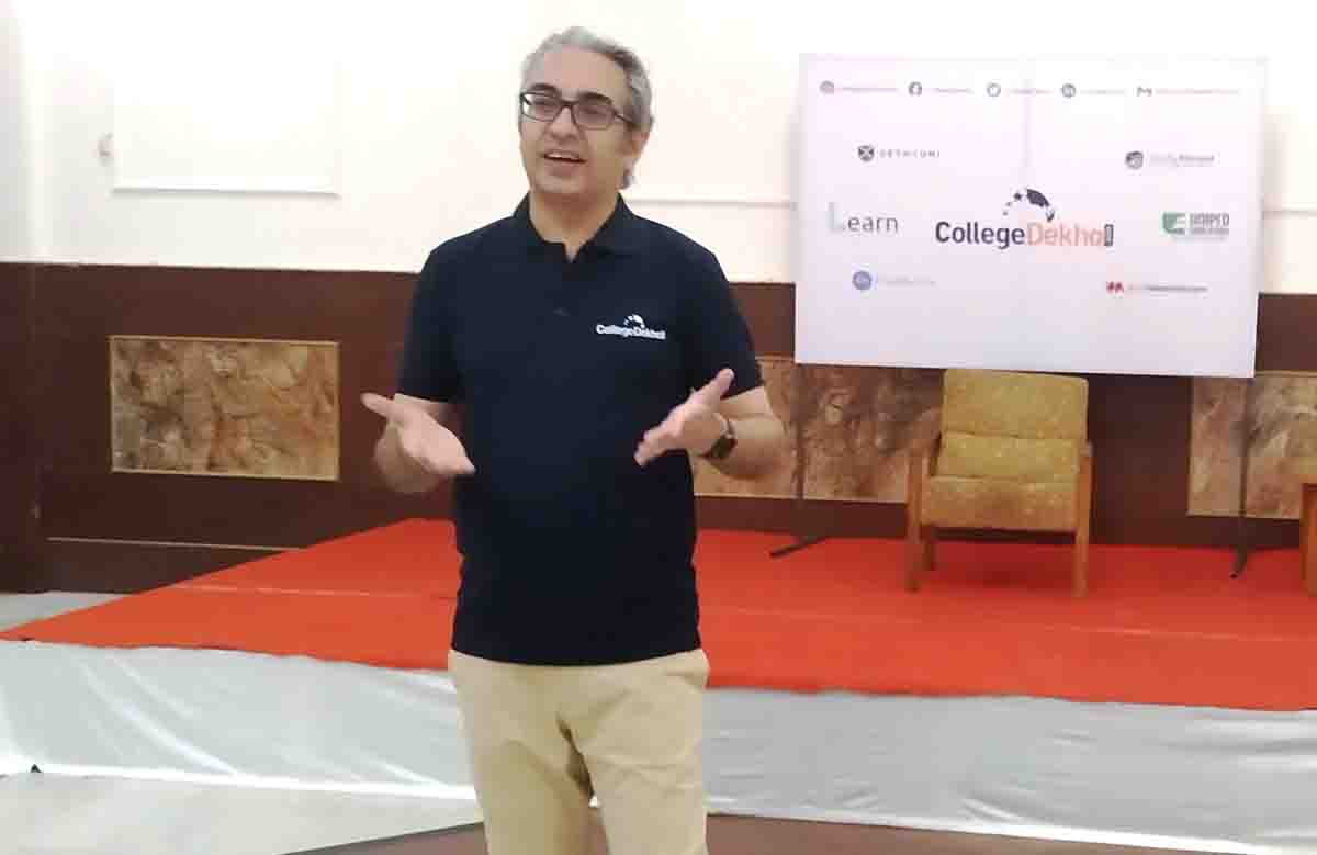 Ruchir Arora CollegeDekhoApp