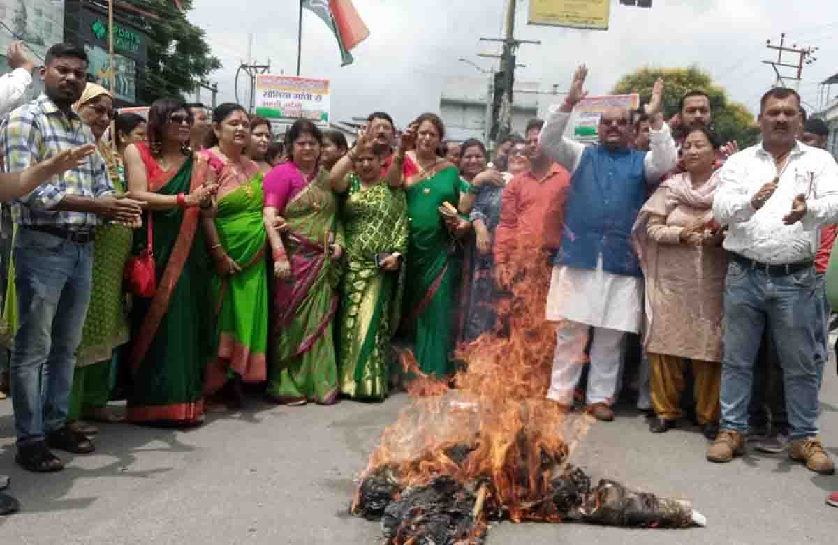 U’khand Cong to burn effigy of Smriti Irani today