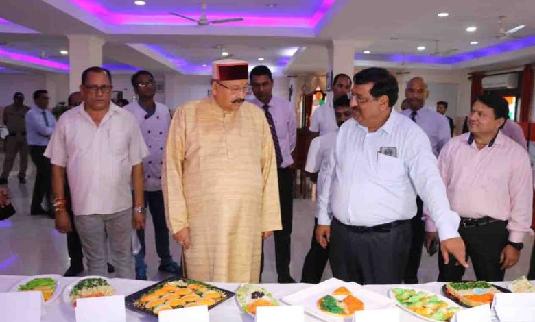 IHM students prepare 75 dishes in three colours