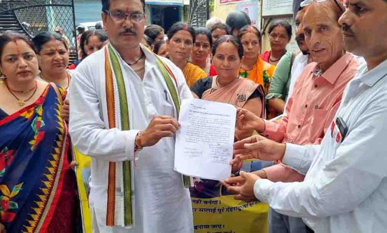 Locals protest against proposed STP in Nakronda