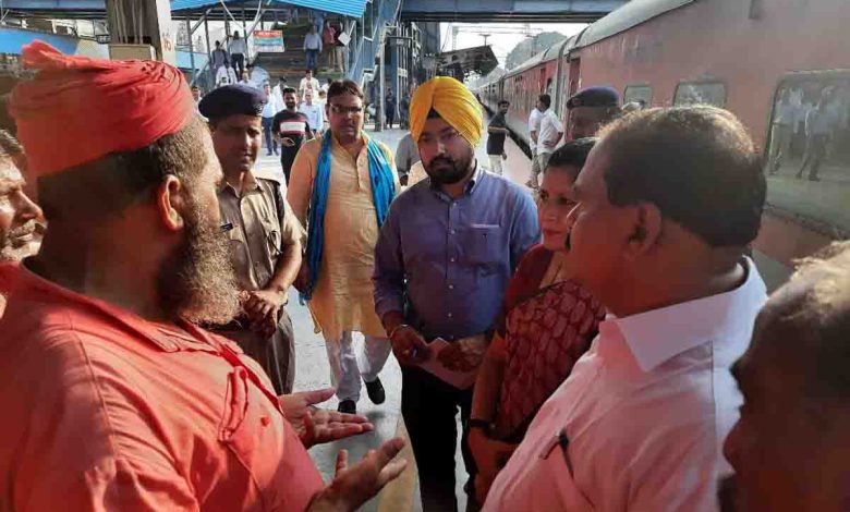 PAC Examines facilities at Railway station