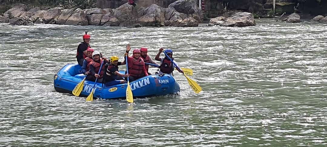 River rafting training begins in Sarayu