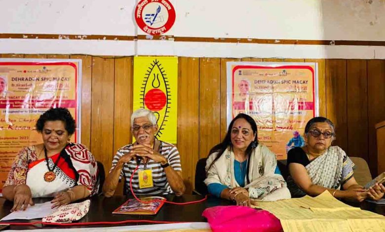 SPIC MACAY founder reaches Doon on cycle