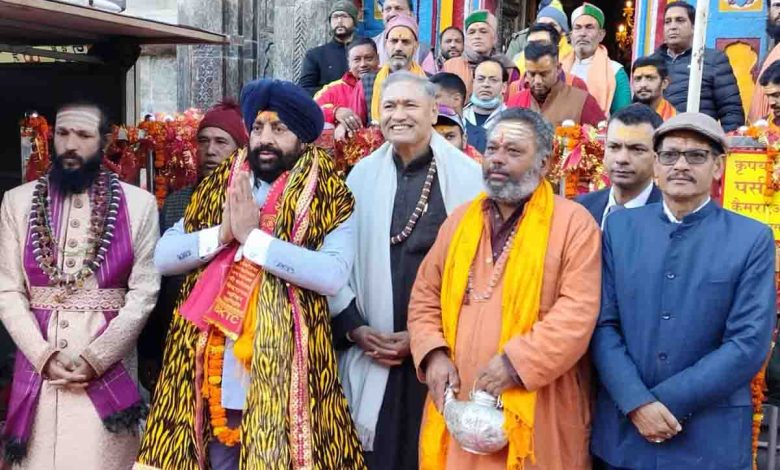 Governor visits Kedarnath