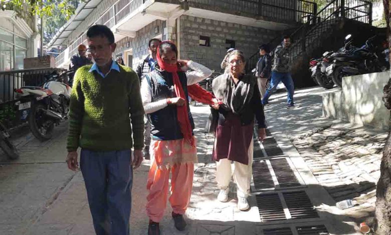 Ankita Bhandari's parents in the HC premises